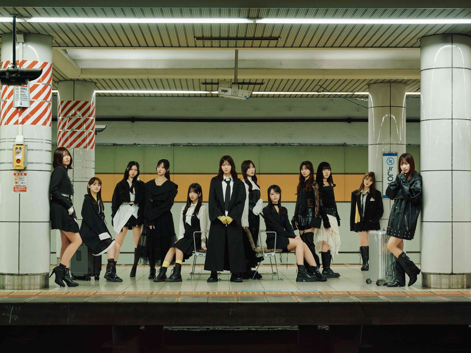 ≒JOY（逢田珠里依、藤沢莉子、村山结香、山田杏佳）
